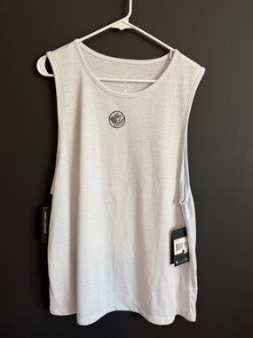 Nike Dri-Fit Women’s Tank. NWT